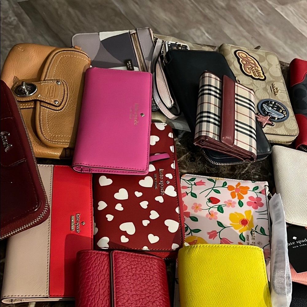 Kate Spade Vibrant Pink Wallet